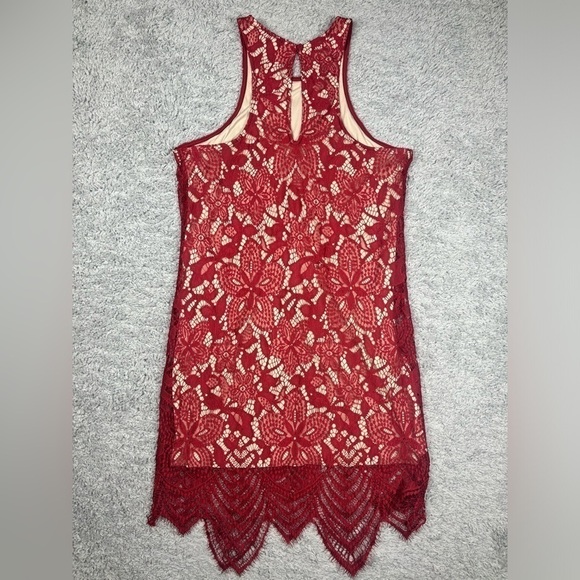 Express Dress Womens Medium Mini Lace Floral Sheath Textured Teardrop Keyhole - Picture 6 of 6